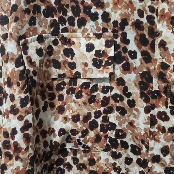 Investments Woman Top Olivia  Button Up Brown Animal Print Plus Size - Picture 3 of 4
